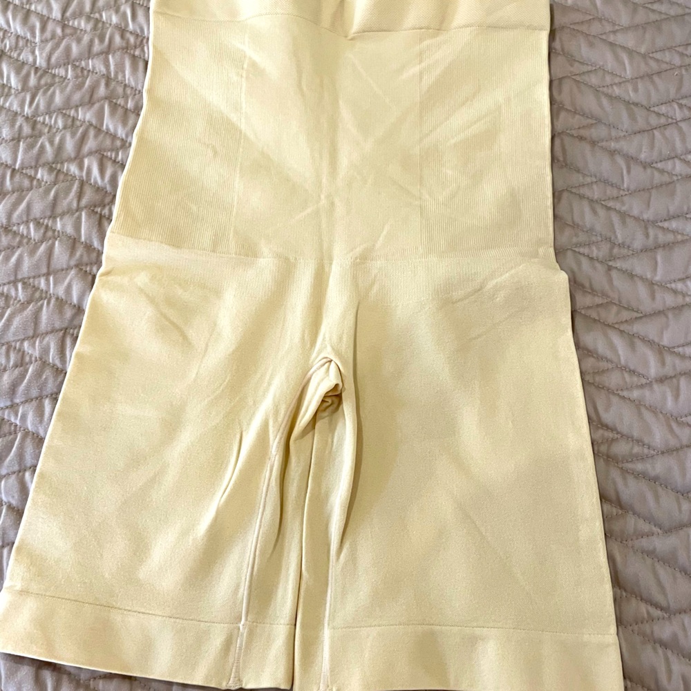 NWT 2x Shapewear
